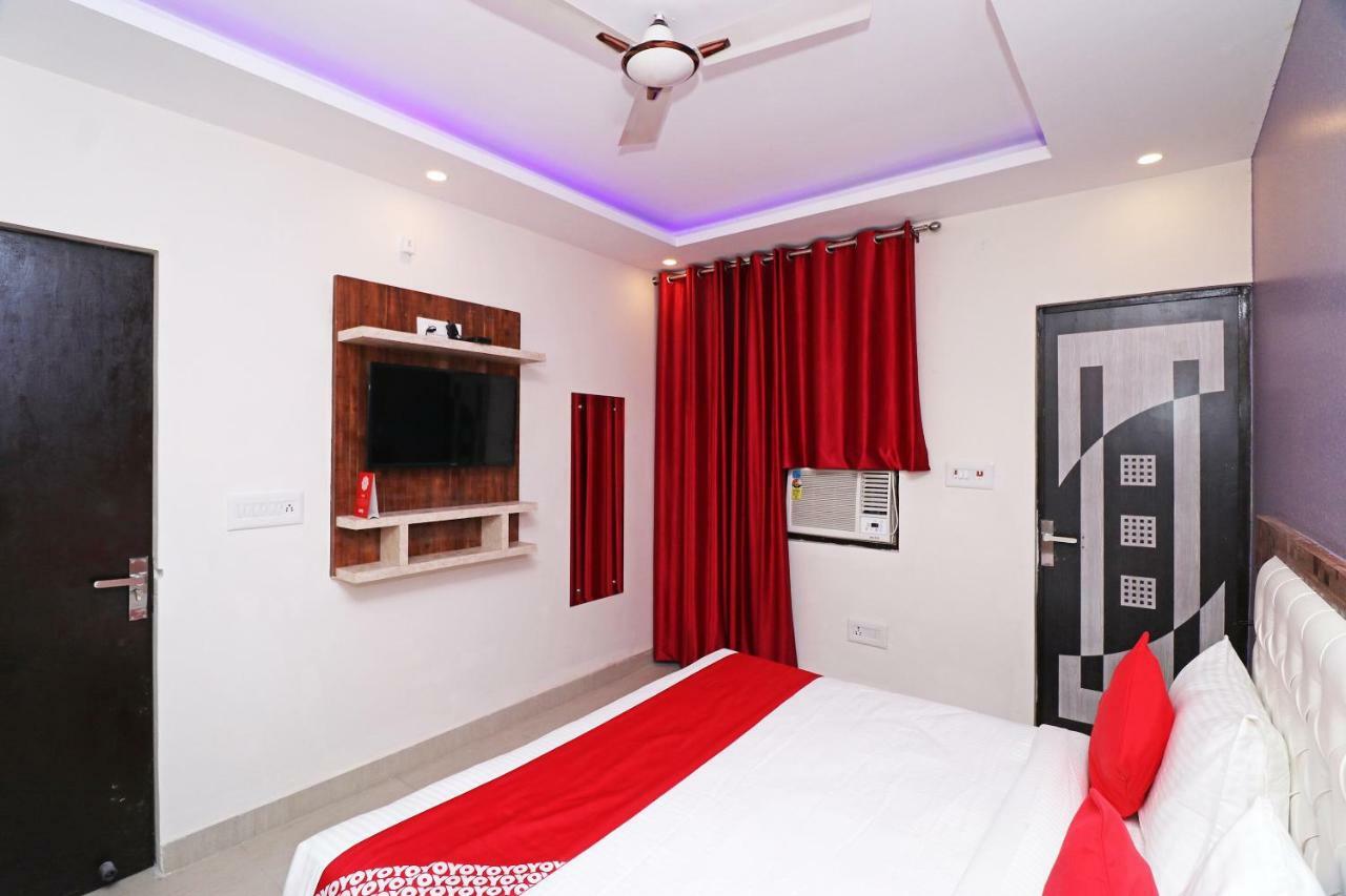 Oyo 25130 Hotel Royal Inn Nové Dillí Exteriér fotografie
